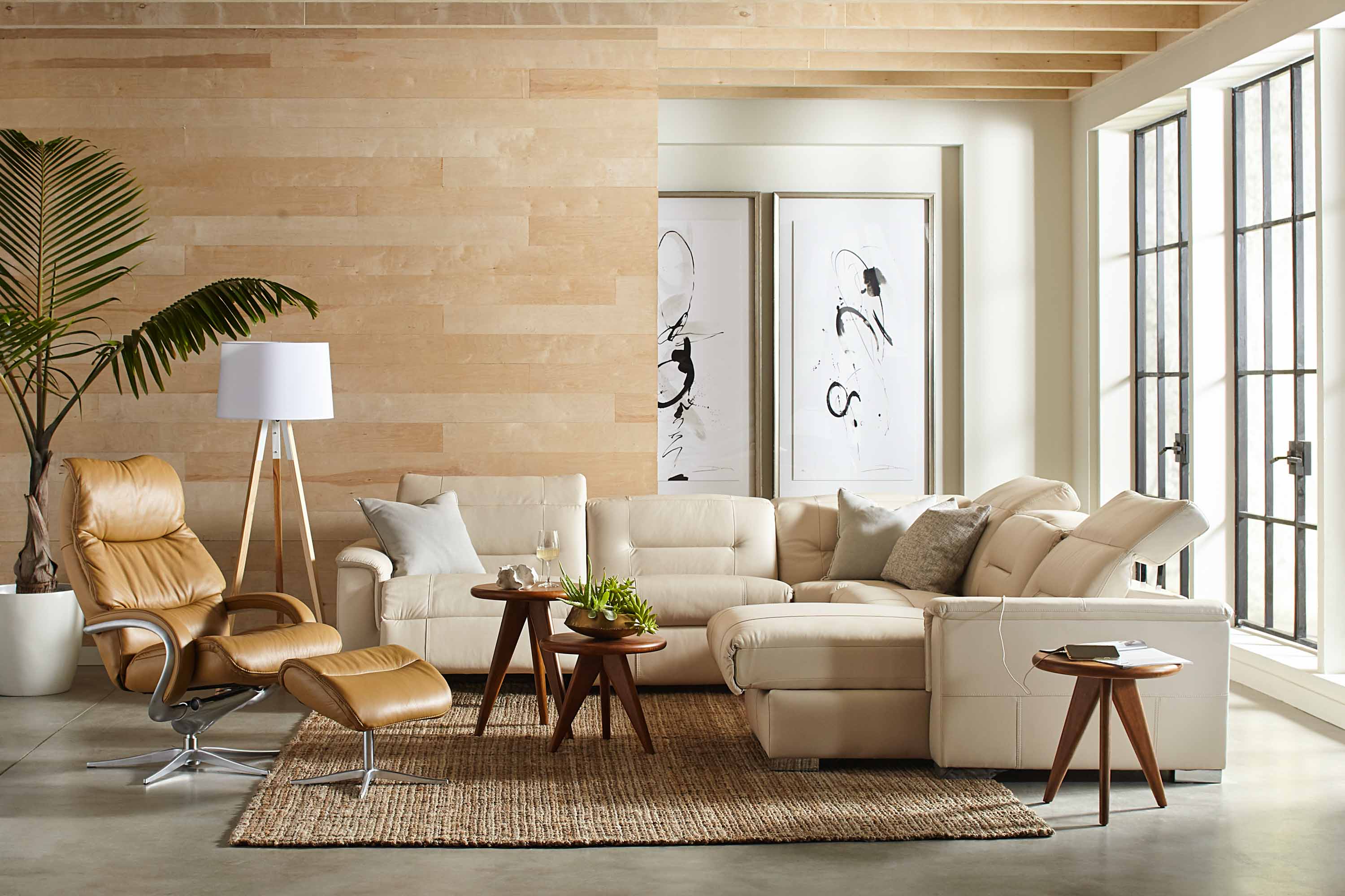 Keoni Leather Power Reclining Sectional With Articulating Headrest - Image 7
