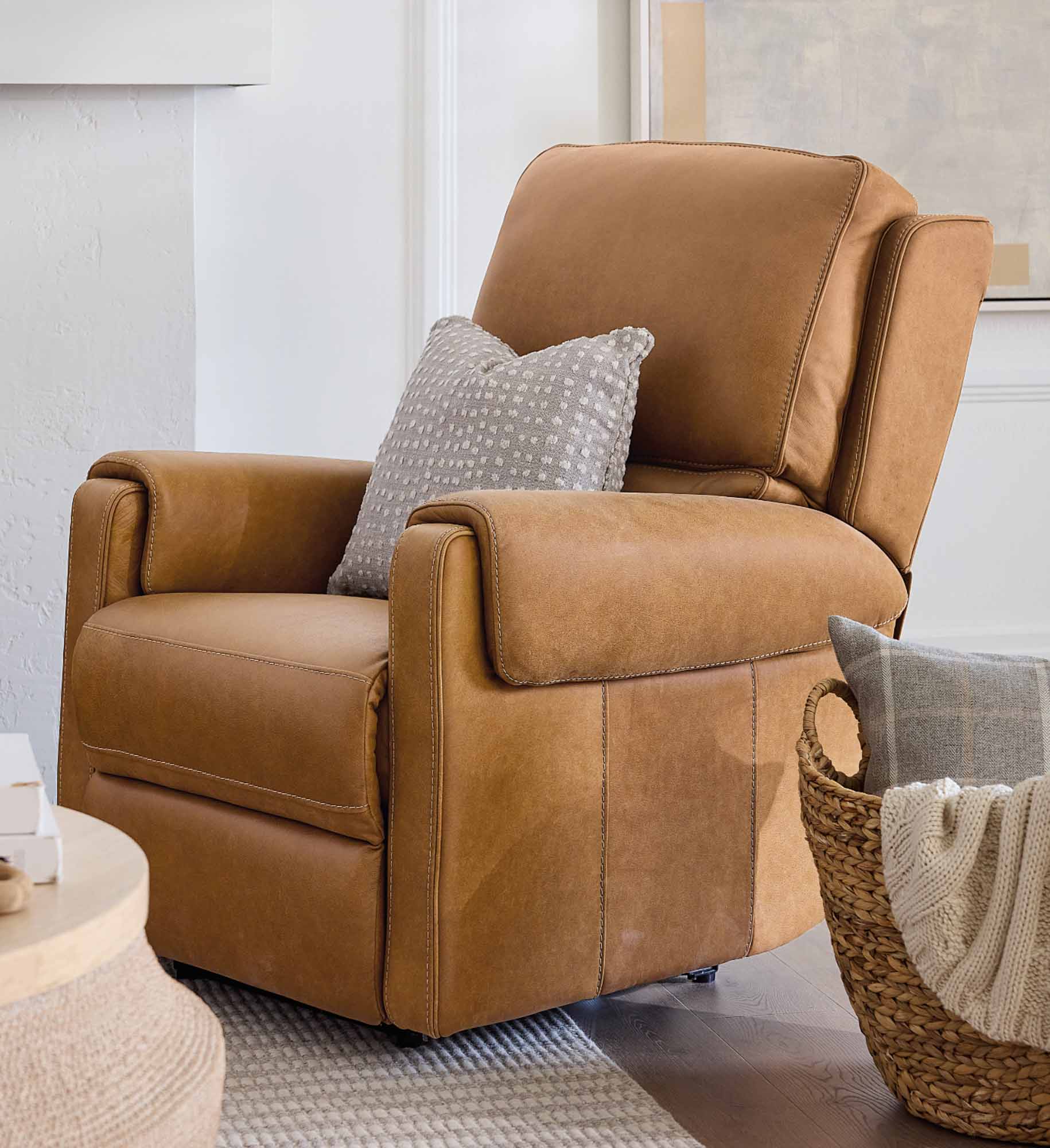 Somers Leather Power Recliner With Articulating Headrest - Image 7